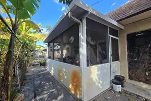 4001 NW 31st Ave, Lauderdale Lakes, FL 33309 - Photo 6