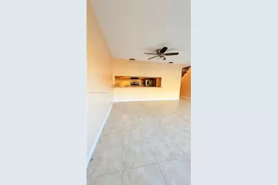 948 SW 74th Ave #948, North Lauderdale, FL 33068 - Photo 8