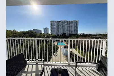 2851 NE 183rd St #412E, Aventura, FL 33160 - Photo 2