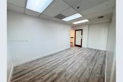 2100 W 76th St #201-203, Hialeah, FL 33016 - Photo 12