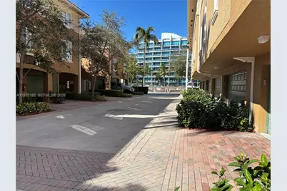 2981 NE 185th St #1802, Aventura, FL 33180 - Photo 12