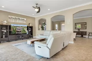 10120 N Lake Vista Ct, Parkland, FL 33076 - Photo 8