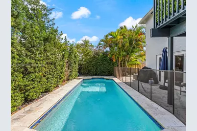 10281 NW 32nd St, Sunrise, FL 33351 - Photo 1