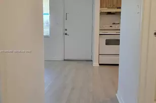 5156 NE 6th Ave, Oakland Park, FL 33334 - Photo 2