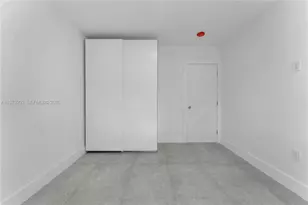 521 NW 33rd Ave, Miami, FL 33125 - Photo 8