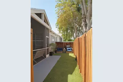 5911 Kelsey Ln, Tamarac, FL 33321 - Photo 30