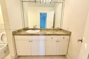 801 NE 199th St, Miami, FL 33179 - Photo 8