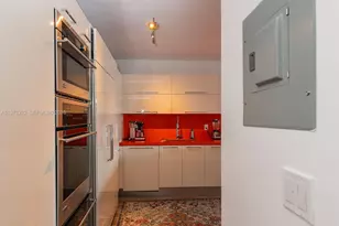 900 Bay Dr, Miami Beach, FL 33141 - Photo 10