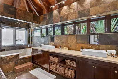 14 W San Marino Dr, Miami Beach, FL 33139 - Photo 30