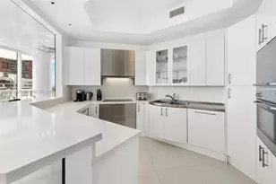 100 S Pointe Dr, Miami Beach, FL 33139 - Photo 30