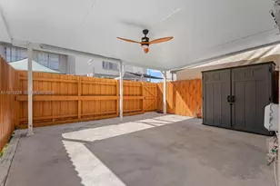 1096 W 42nd Pl, Hialeah, FL 33012 - Photo 28