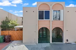 1096 W 42nd Pl, Hialeah, FL 33012 - Photo 2