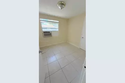 2954 NW 51st Ter #2954, Miami, FL 33142 - Photo 4