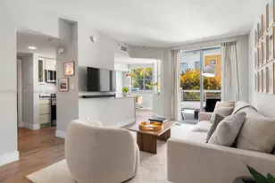 110 Washington Ave, Miami Beach, FL 33139 - Photo 1