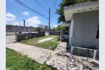 5731 NW 6th Ave, Miami, FL 33127 - Photo 10