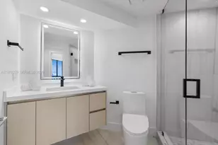 3000 Island Blvd, Aventura, FL 33160 - Photo 32