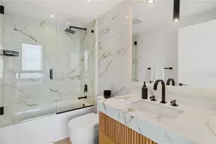 1331 Brickell Bay Dr, Miami, FL 33131 - Photo 28