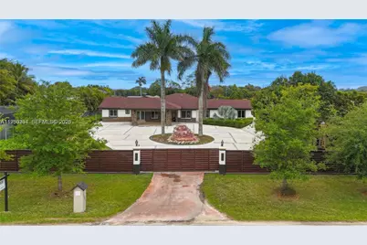 19390 SW 312th St, Homestead, FL 33030 - Photo 4