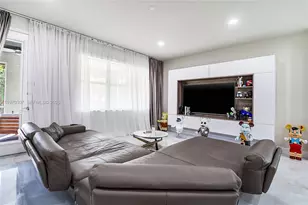 4566 Ficus St, Hollywood, FL 33021 - Photo 8