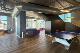 151 SE 1st St, Miami, FL 33131 - Photo 16