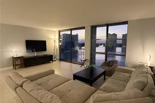 17600 N Bay Rd, Sunny Isles Beach, FL 33160 - Photo 4