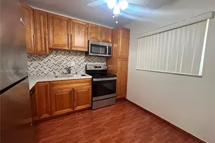 1080 Del Lago Cir, Sunrise, FL 33313 - Photo 6