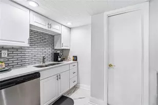 905 Brickell Bay Dr, Miami, FL 33131 - Photo 40