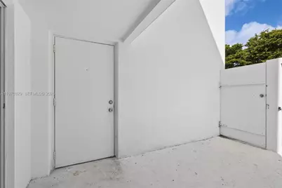 5090 Elmhurst Rd #A, West Palm Beach, FL 33417 - Photo 6