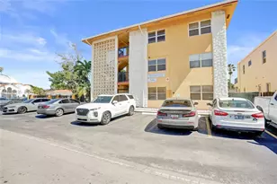 744 NE 14th Ave, Fort Lauderdale, FL 33304 - Photo 1