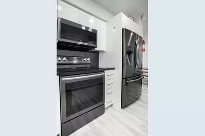 1647 NW 29th Ave, Miami, FL 33125 - Photo 2