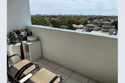 5050 NW 7th St #604, Miami, FL 33126 - Photo 32