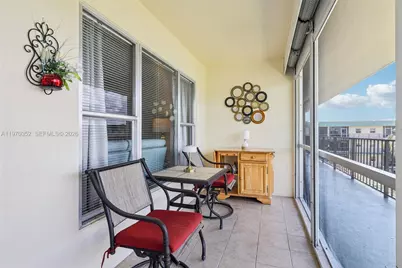 804 SE 7th St #402, Deerfield Beach, FL 33441 - Photo 30