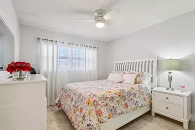 804 SE 7th St #402, Deerfield Beach, FL 33441 - Photo 18