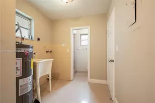 5632 Hayes St, Hollywood, FL 33021 - Photo 10