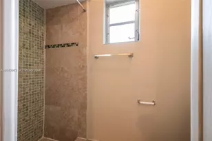 5632 Hayes St, Hollywood, FL 33021 - Photo 16