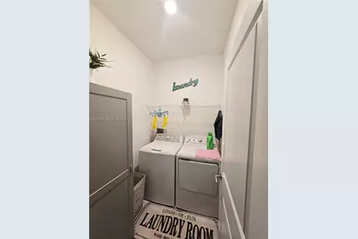 815 Kapi Dr, Other City - In The State Of Florida, FL 34736 - Photo 10