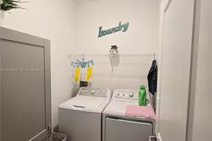 815 Kapi Dr, Other City - In The State Of Florida, FL 34736 - Photo 10