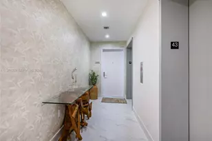 700 NE 24th St, Miami, FL 33137 - Photo 4