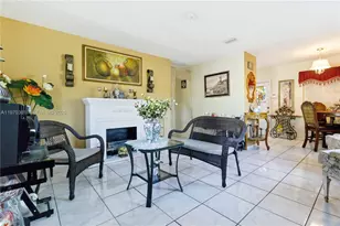 380 NW 133rd St, North Miami, FL 33168 - Photo 12