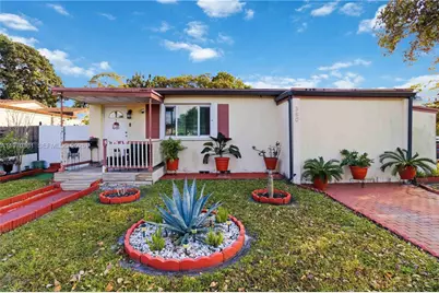 380 NW 133rd St, North Miami, FL 33168 - Photo 6