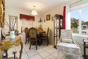 380 NW 133rd St, North Miami, FL 33168 - Photo 16