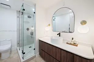 601 NE 27th St, Miami, FL 33137 - Photo 18