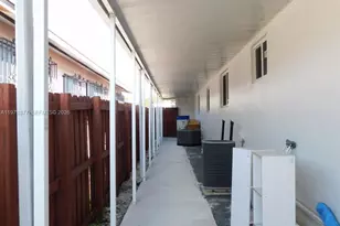 620 NW 58th Ct, Miami, FL 33126 - Photo 30