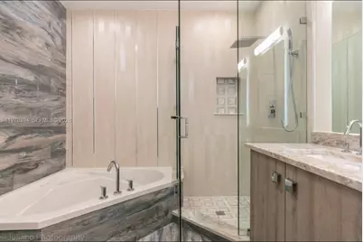 621 NE 8th Ave, Fort Lauderdale, FL 33304 - Photo 2