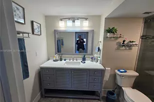 300 Bayview Dr, Sunny Isles Beach, FL 33160 - Photo 8