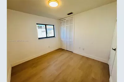 19133 NW 35th Ave, Miami Gardens, FL 33056 - Photo 16