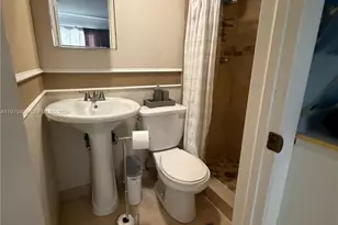 45 SW 28th Rd, Miami, FL 33129 - Photo 16