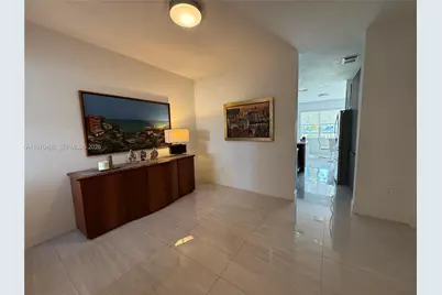 10832 NW 84th St, Doral, FL 33178 - Photo 8