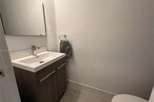 10832 NW 84th St, Doral, FL 33178 - Photo 10