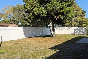 7811 NW 66th Terrace, Tamarac, FL 33321 - Photo 20